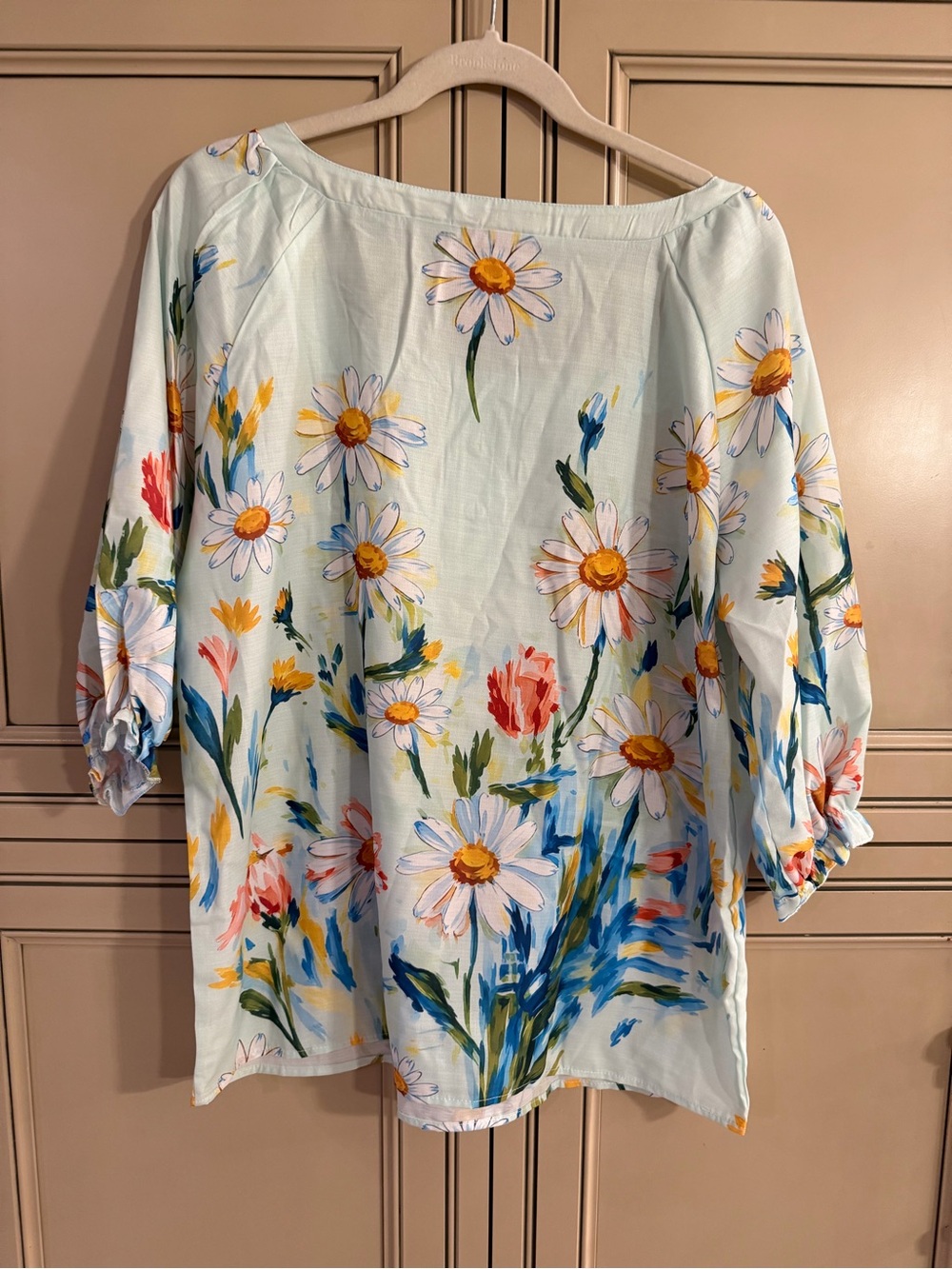 New Bundle 2 OUFISUN Watercolor Tops Blouses Floral Daisies Sunflowers Sz Med - Picture 2 of 11